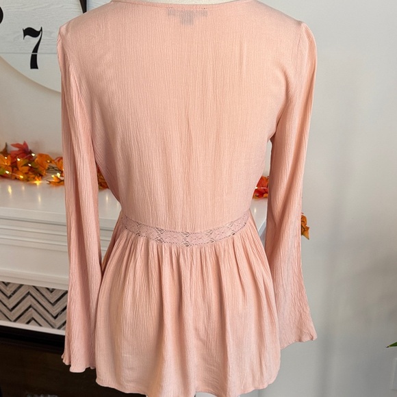 American Eagle Outfitters Blush Lace Button-Up Blouse - Picture 4 of 4